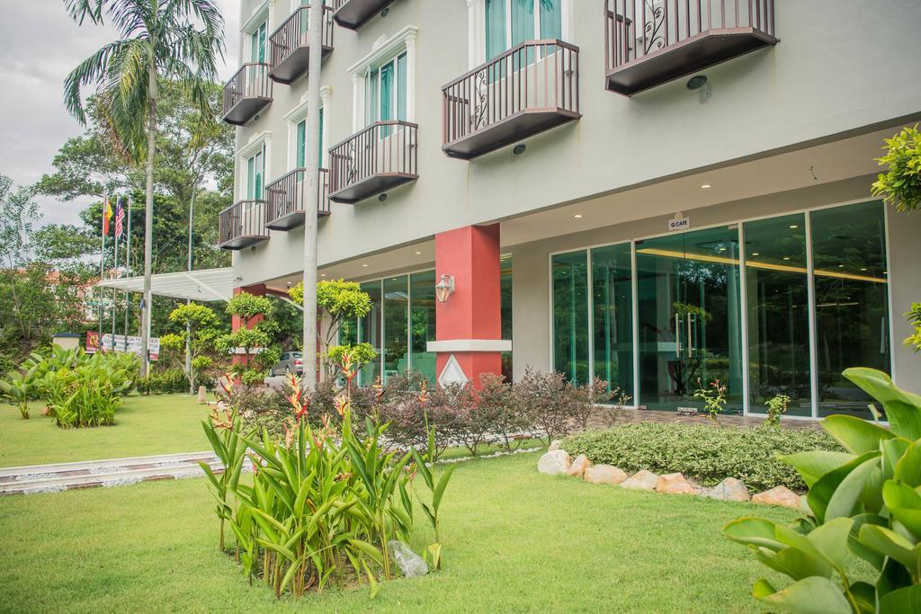 Qlassic Hotel Sepang Ngoại thất bức ảnh