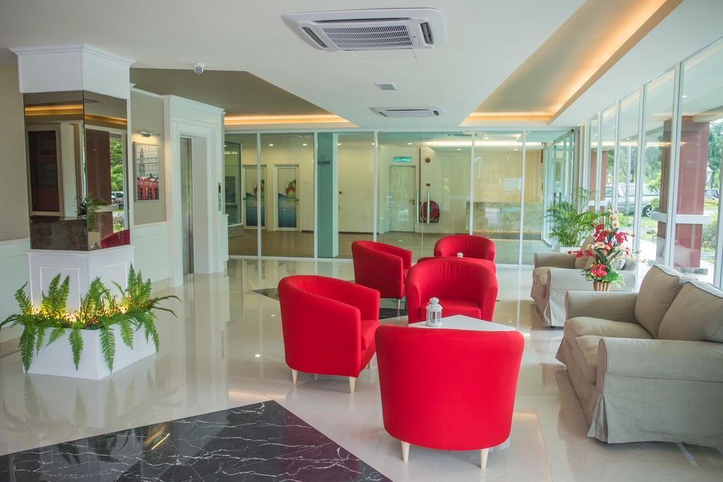 Qlassic Hotel Sepang Ngoại thất bức ảnh