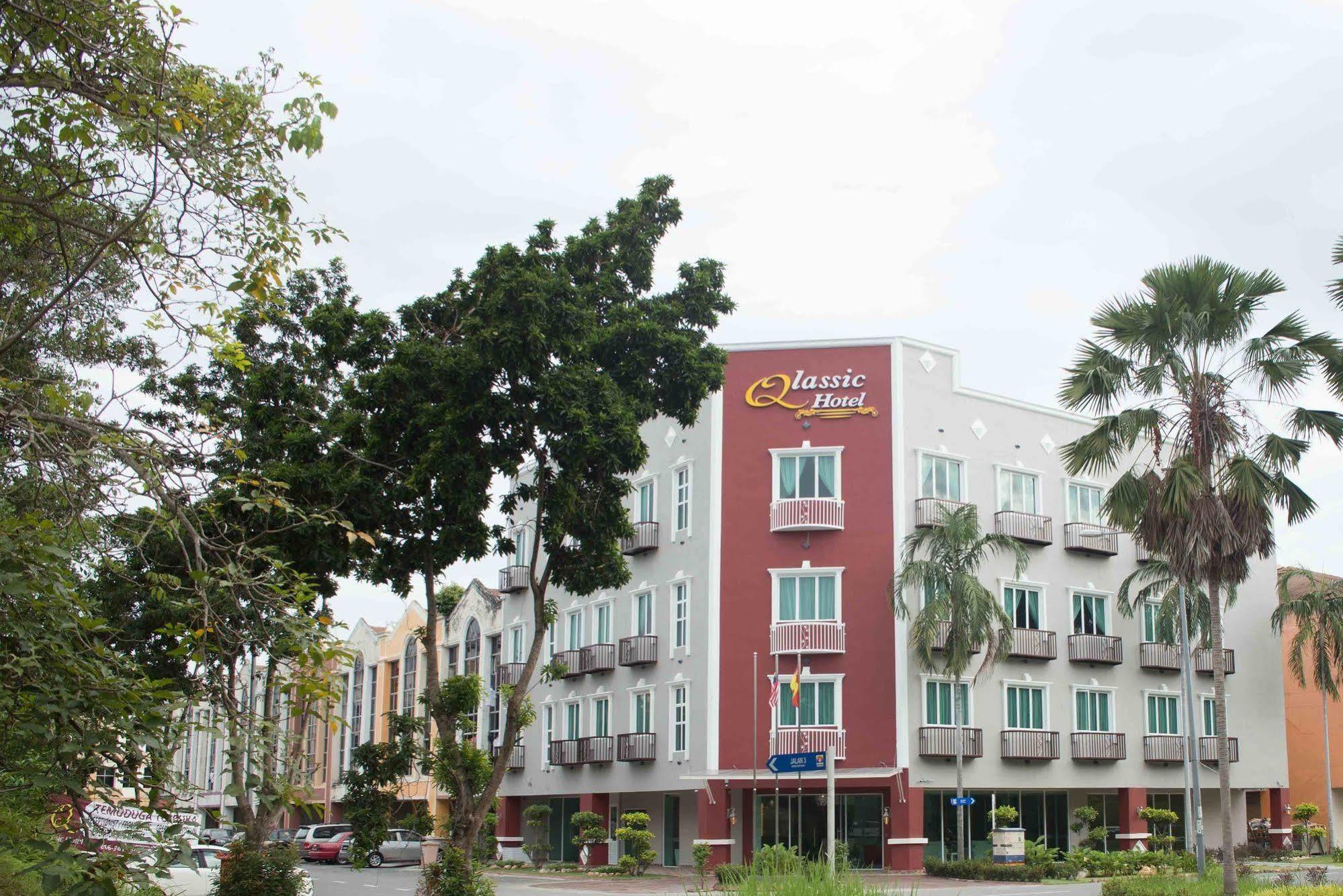 Qlassic Hotel Sepang Ngoại thất bức ảnh