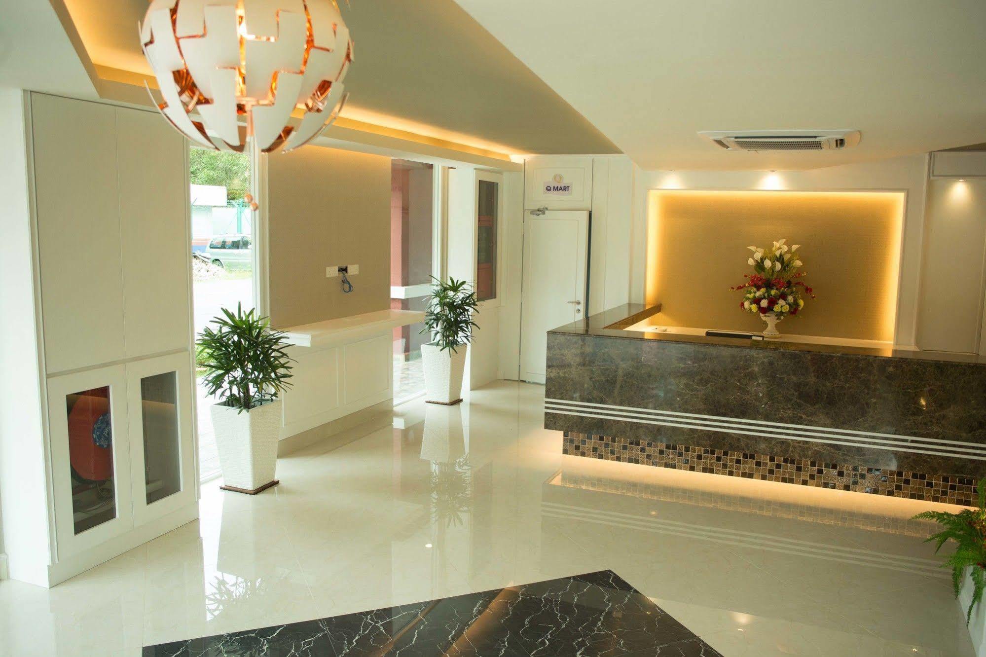 Qlassic Hotel Sepang Ngoại thất bức ảnh