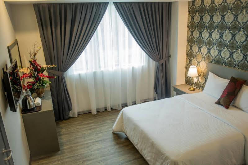 Qlassic Hotel Sepang Ngoại thất bức ảnh